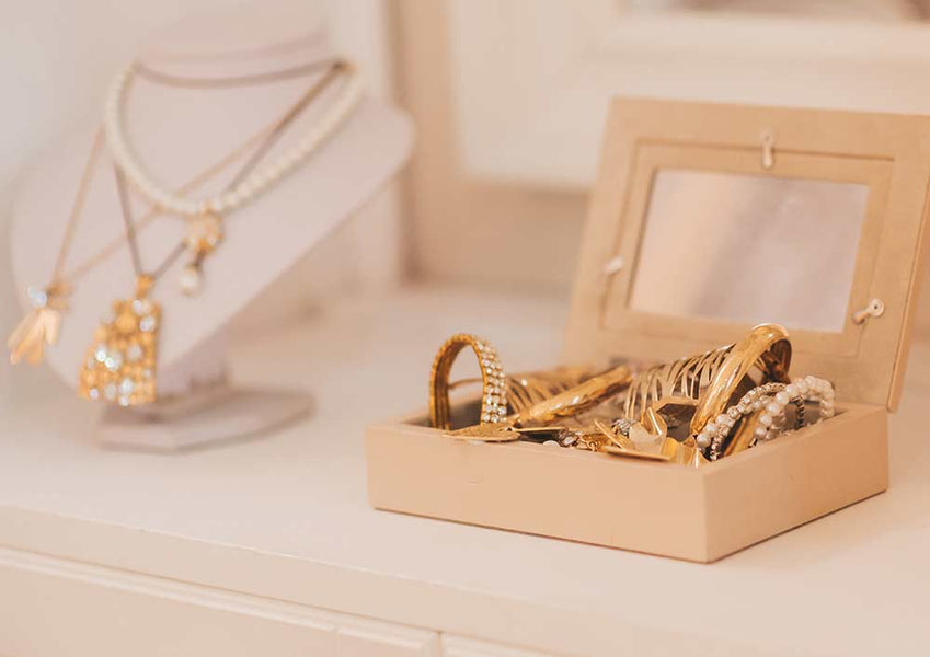 Does Gold Jewelry Tarnish?