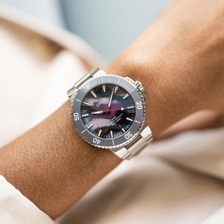 Oris Aquis Date 41.5 mm - 01 733 7787 4150-07 8 22 04PEB thumbnail