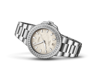 Oris Aquis Date Diamonds 36.50 mm - 01 733 7792 4956-07 8 19 05P thumbnail