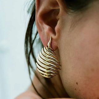 Flame Small Earrings thumbnail