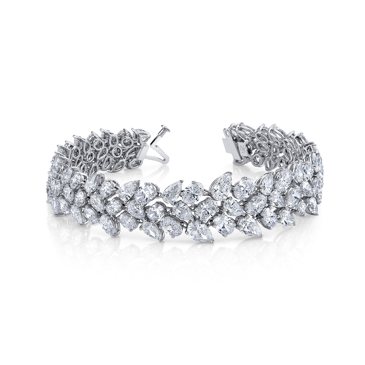 28.58 Carat Oval and Pear Shape Diamonds Bracelet