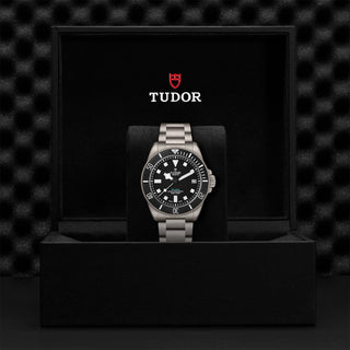 Tudor Pelagos Ultra - Unidirectional rotating bezel , Titanium bracelet - M2543C1A7NU-0001 thumbnail