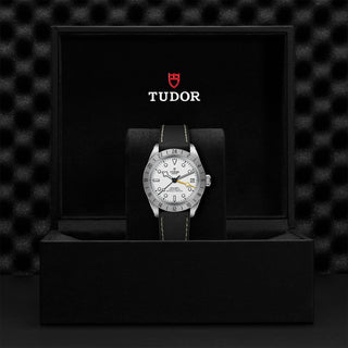 Tudor Black Bay Pro - 39mm steel case, Hybrid rubber and leather strap - M79470-0006 thumbnail