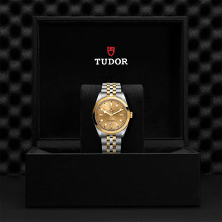 Tudor Black Bay One 36 S&G - 36mm steel case, Steel and yellow gold bracelet - M79643-0005 thumbnail