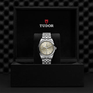 Tudor Black Bay One 41 - 41mm steel case, Steel bracelet - M79680-0006 thumbnail