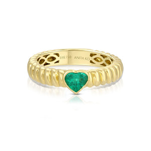 Thin Zoe Ring With Emerald Heart