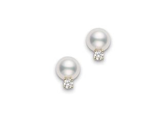 Basic Akoya Pearl Earrings thumbnail