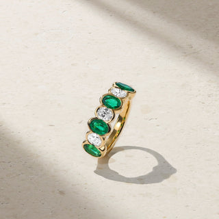 Sculpted Oval Emerald and Diamond Alternating Band thumbnail