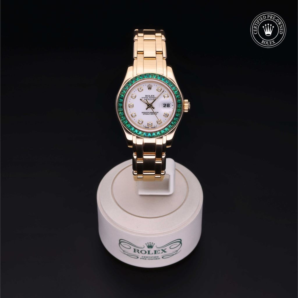 Oyster Perpetual Pearlmaster 29