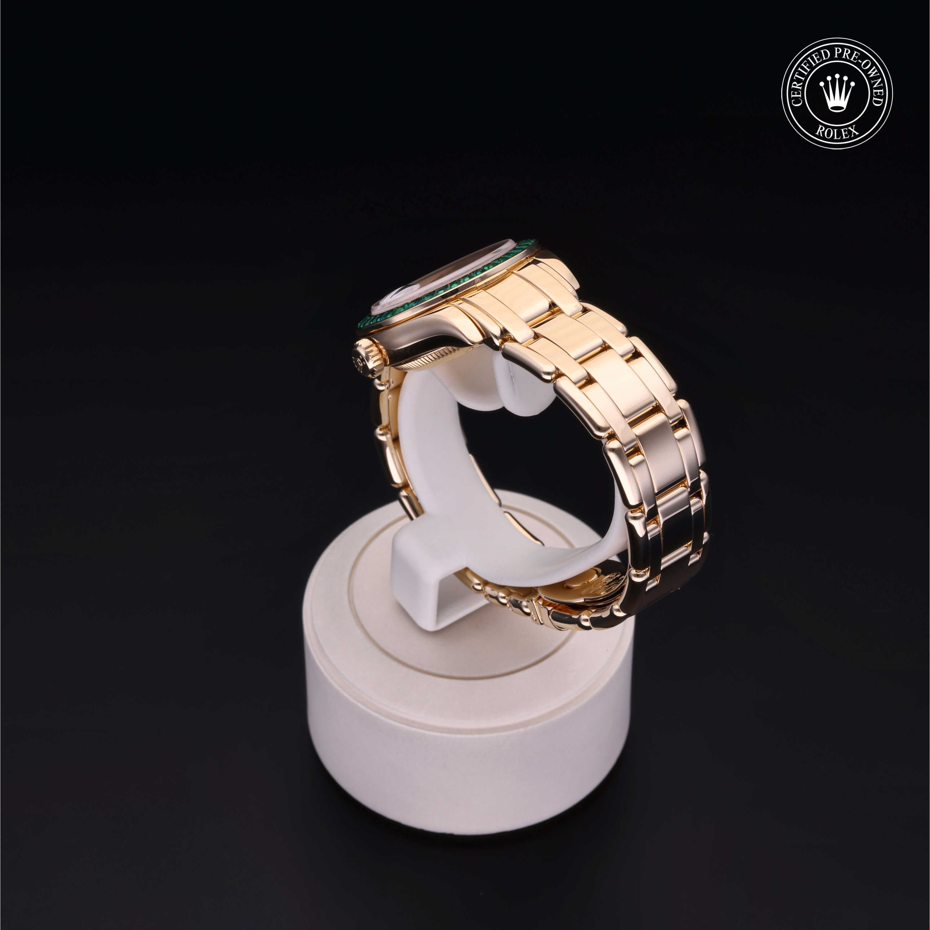 Oyster Perpetual Pearlmaster 29