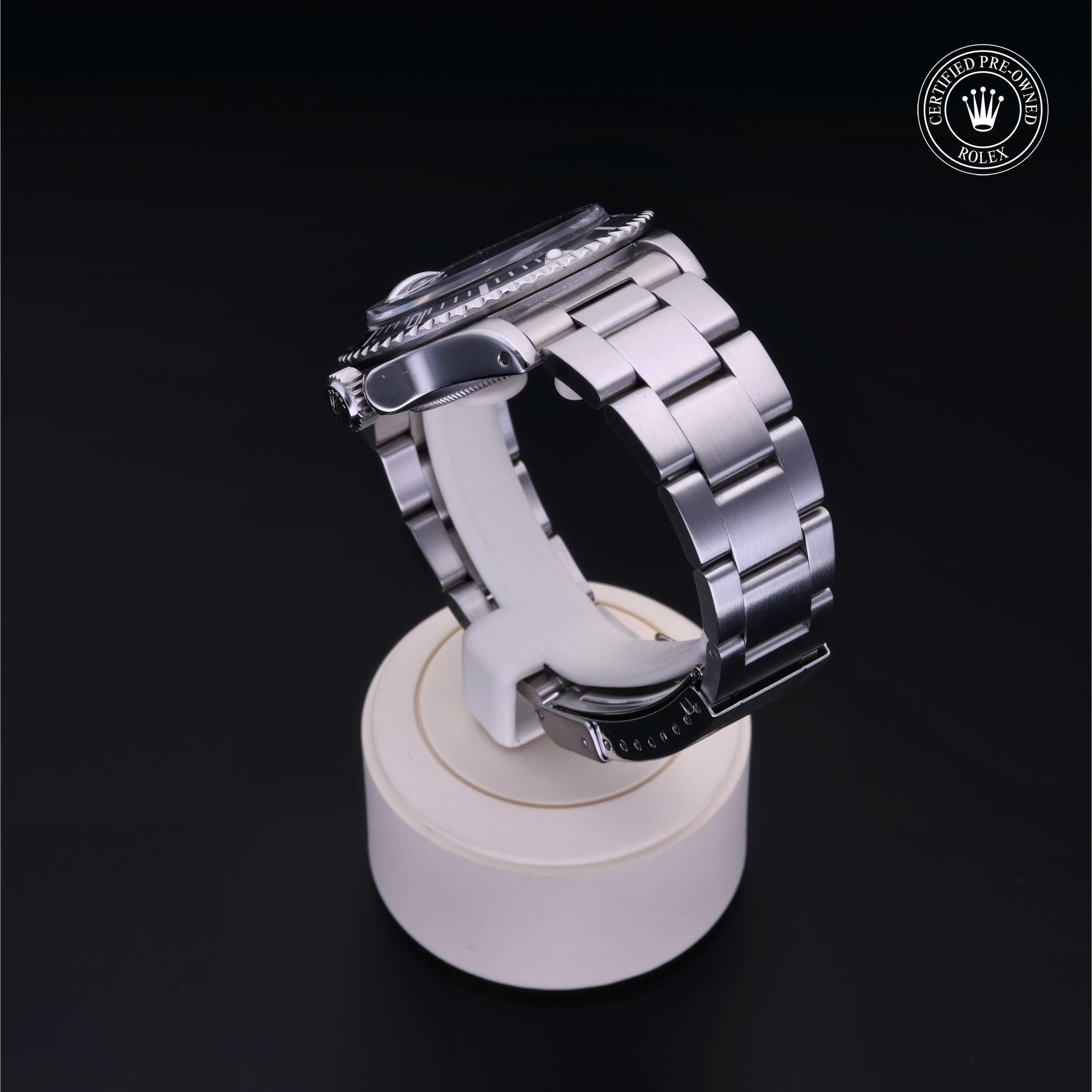 Oyster Perpetual Submariner Date