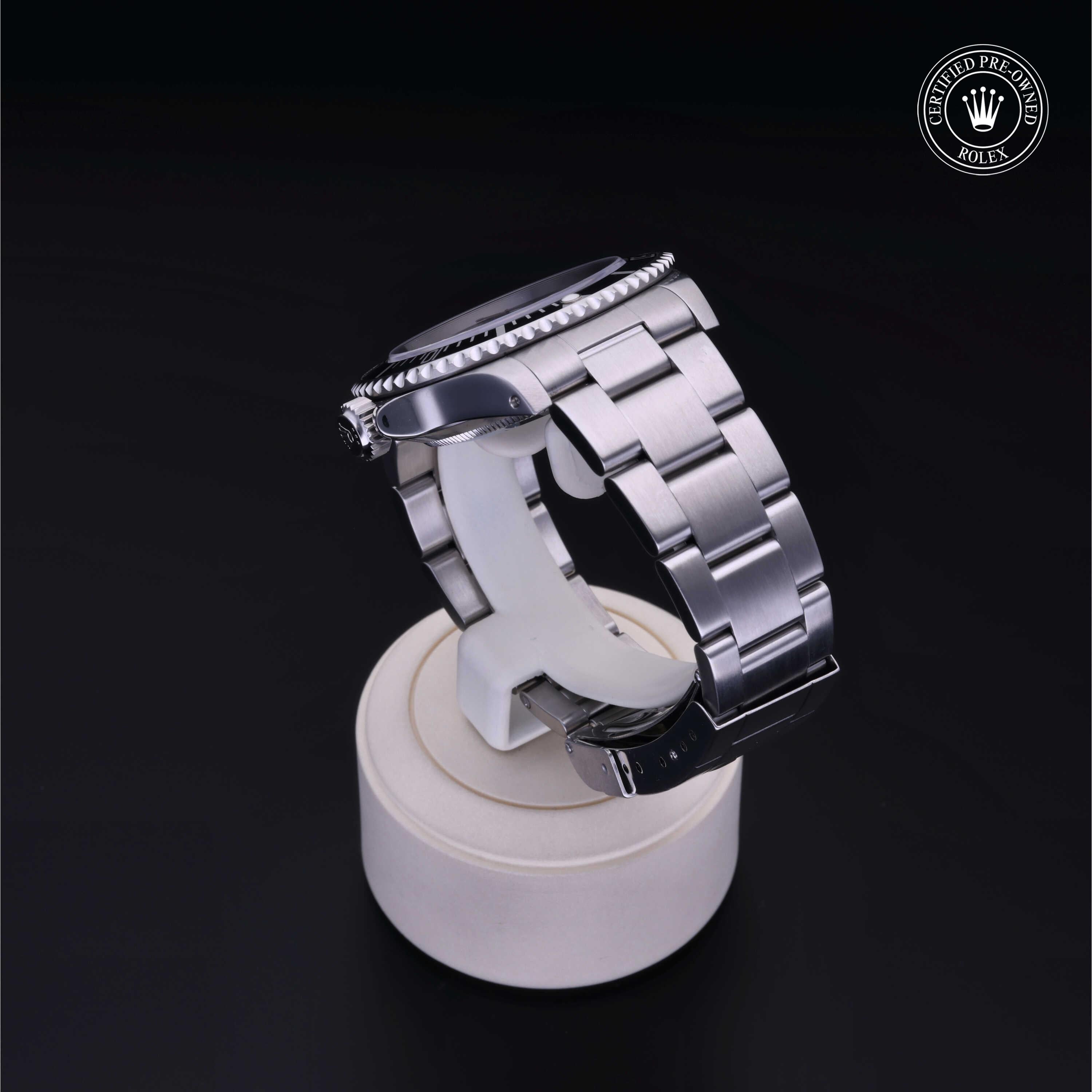 Oyster Perpetual Submariner