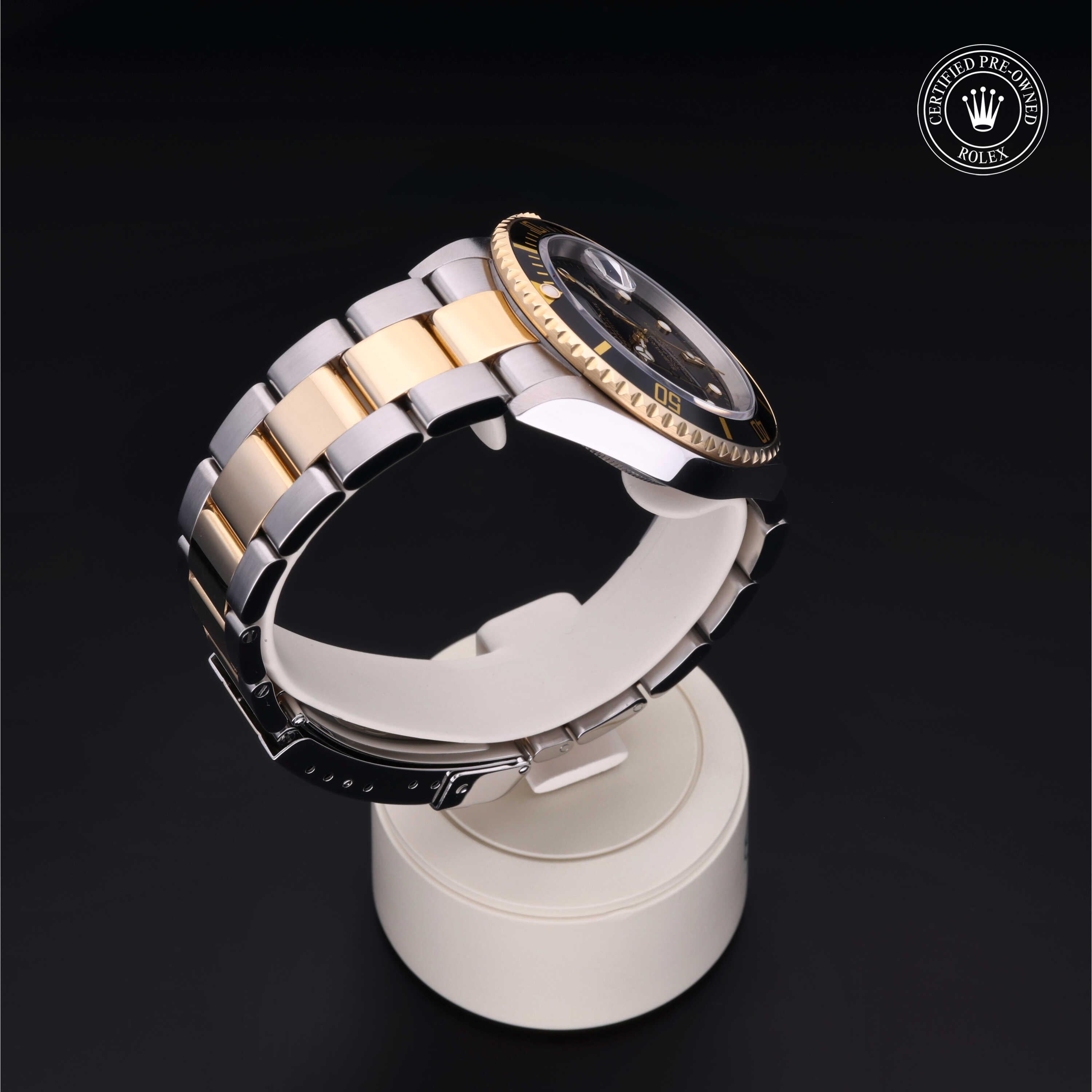 Oyster Perpetual Submariner Date