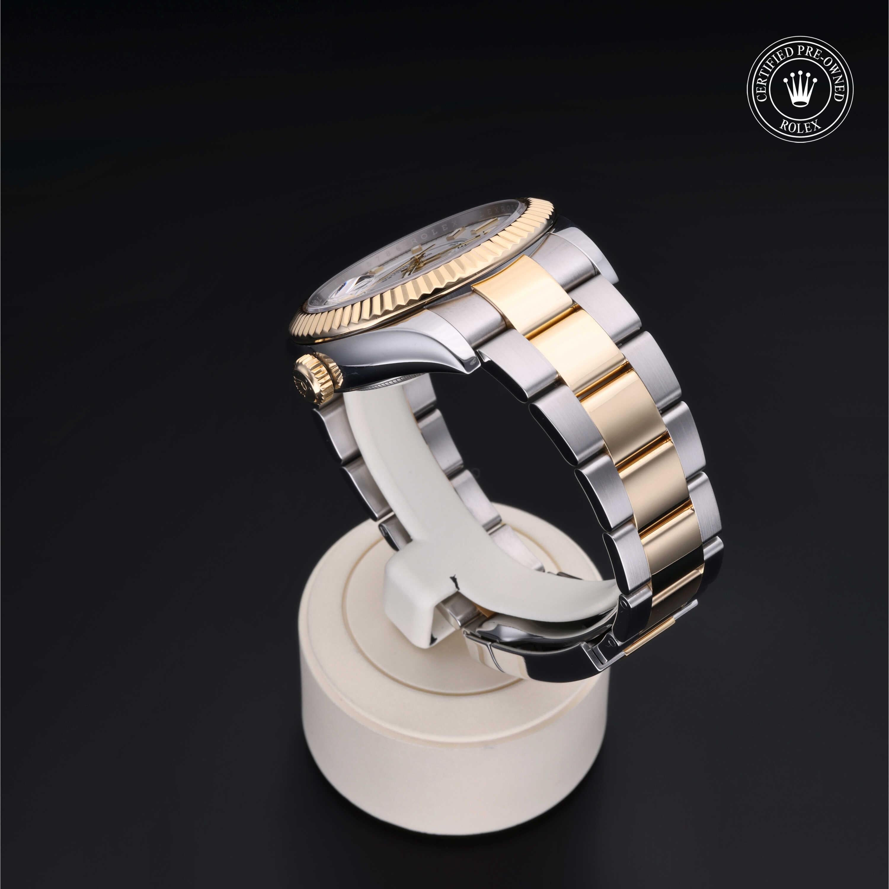 Oyster Perpetual Sky-Dweller