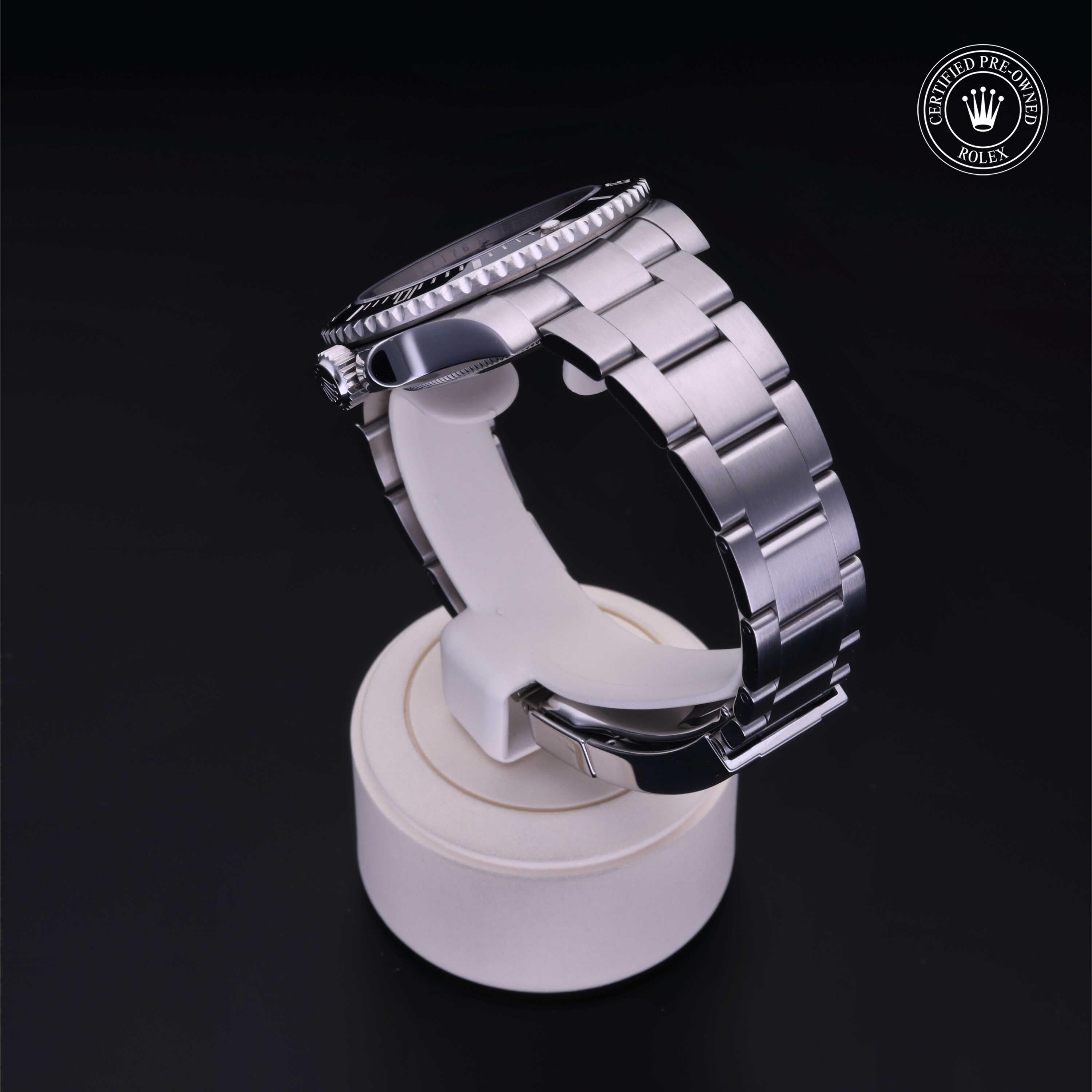 Oyster Perpetual Submariner