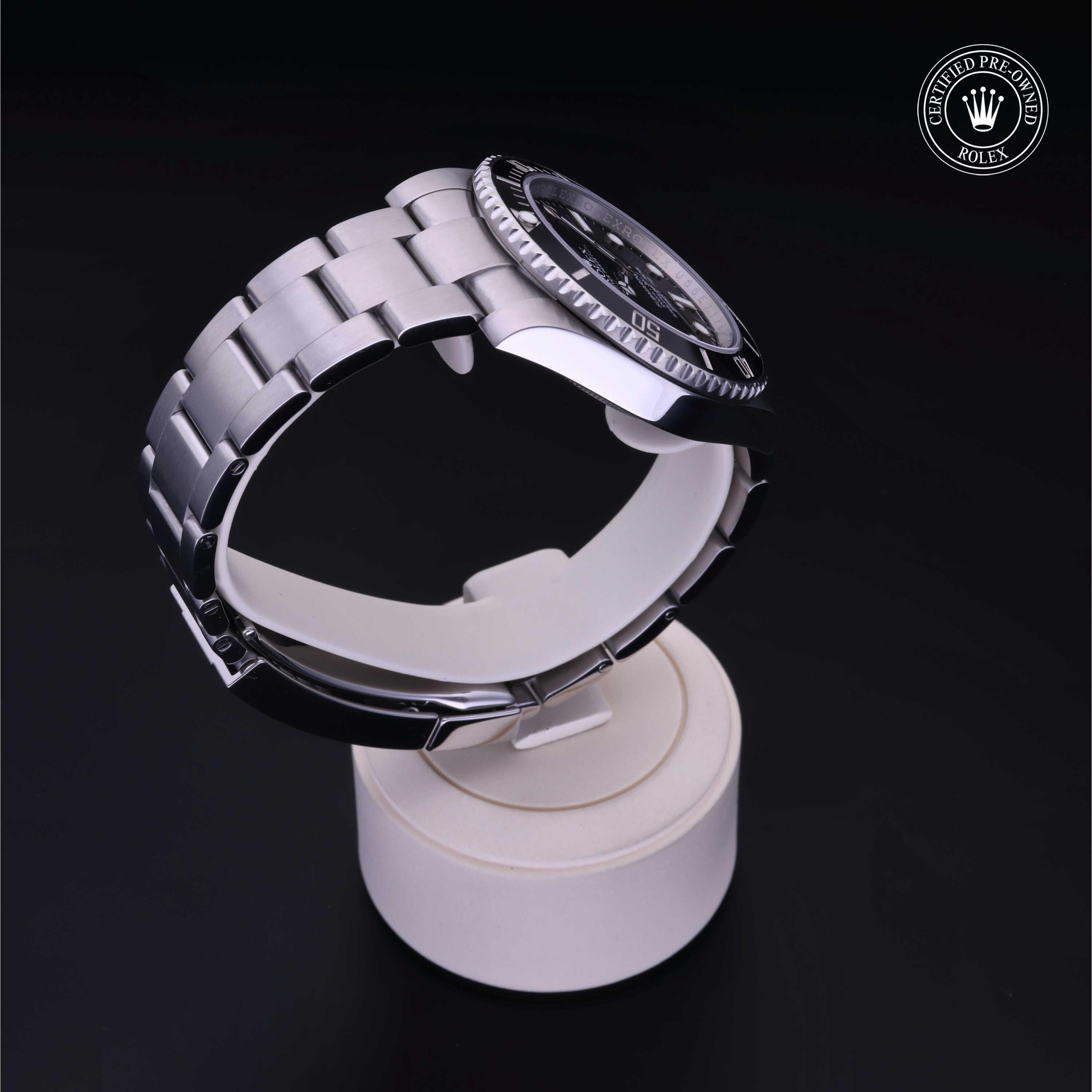 Oyster Perpetual Submariner
