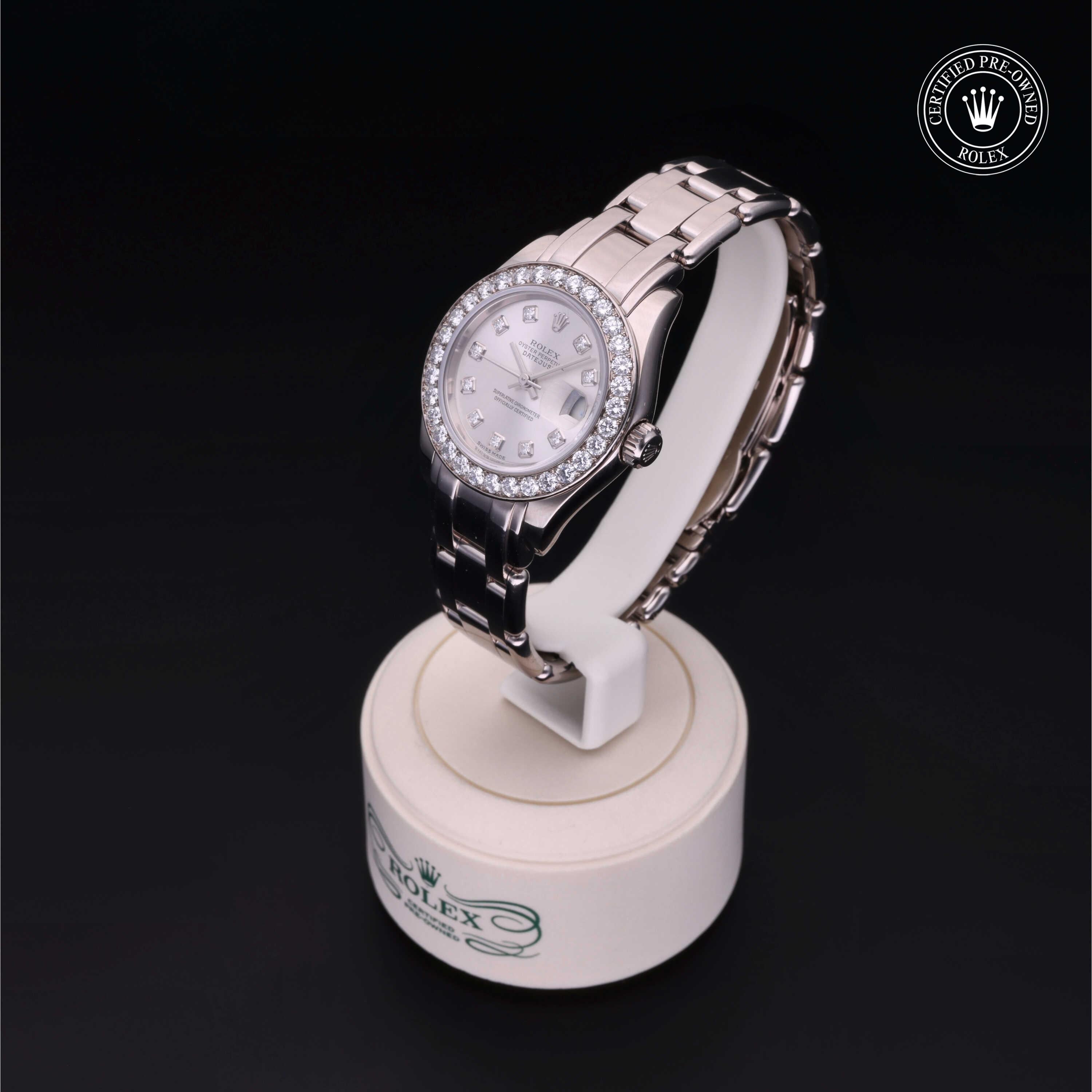 Oyster Perpetual Pearlmaster 29