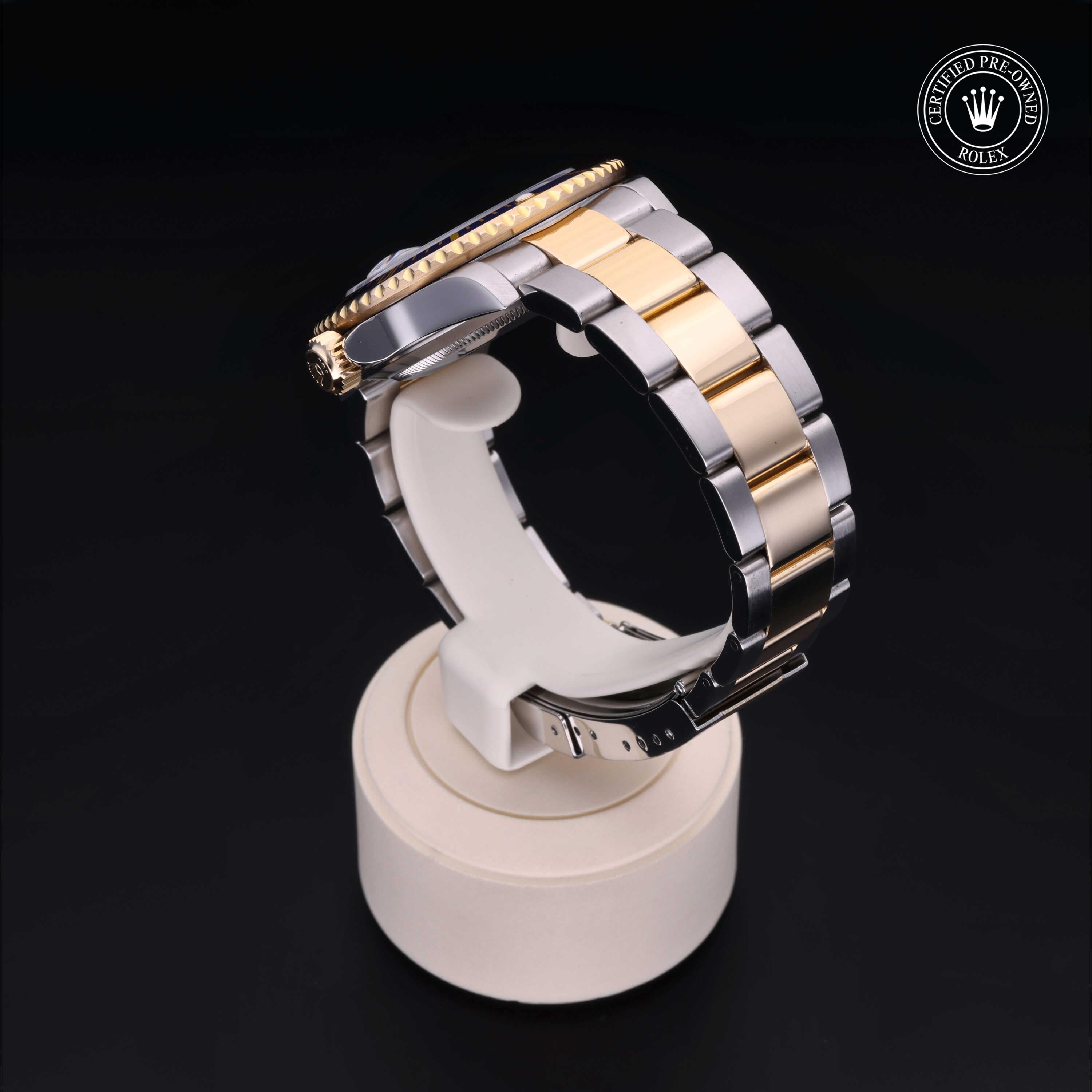 Oyster Perpetual Submariner Date