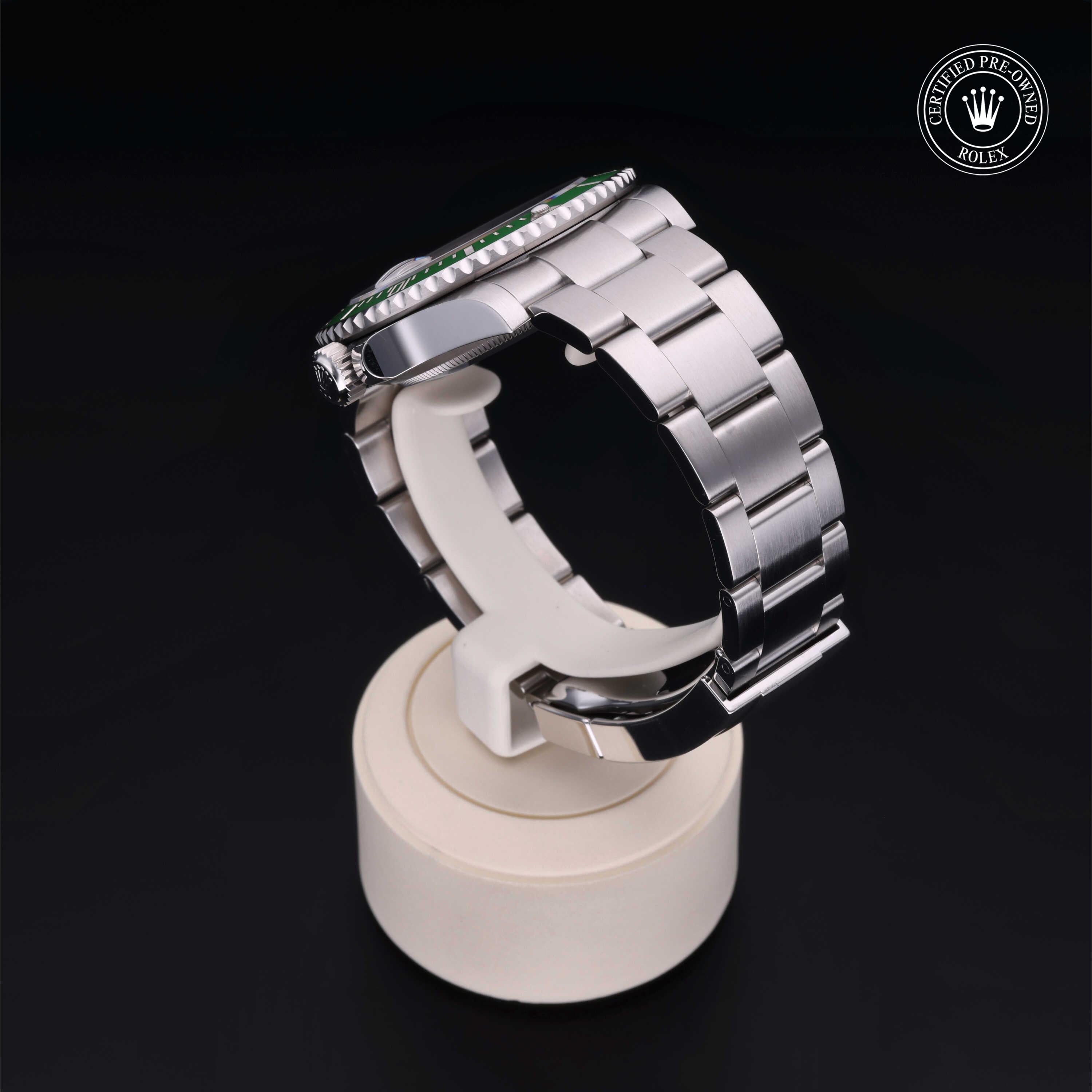 Oyster Perpetual Submariner Date