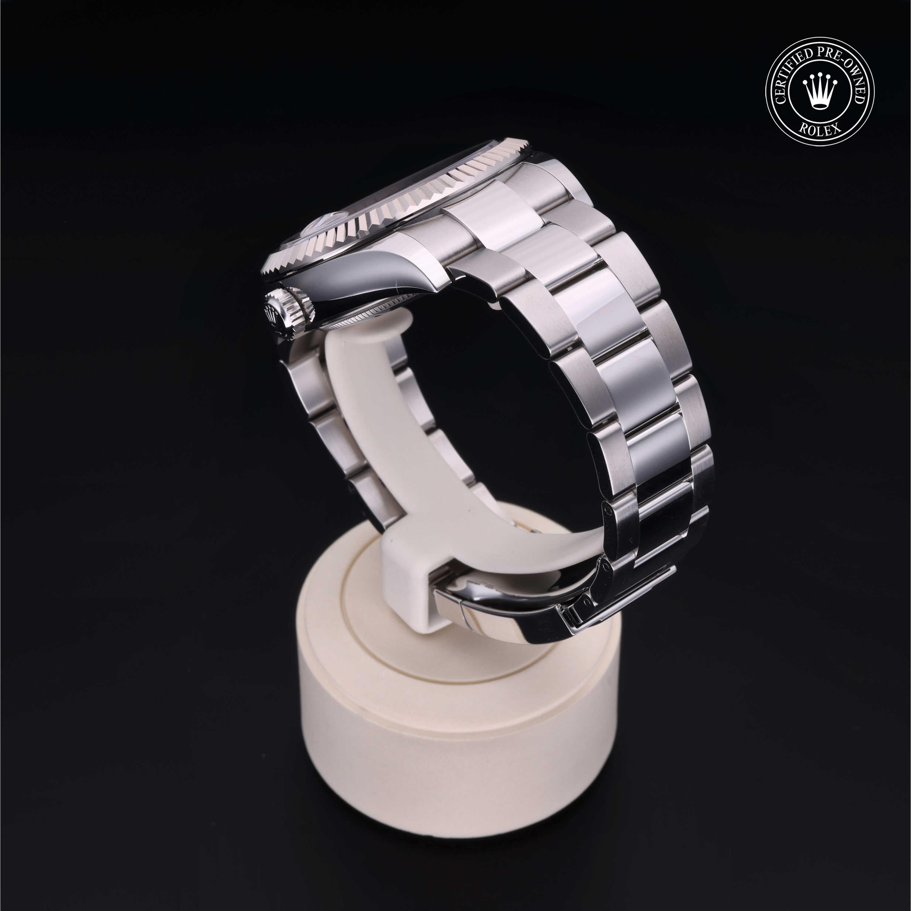 Oyster Perpetual Sky-Dweller