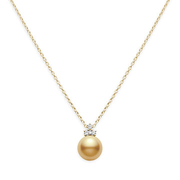 Classic Golden South Sea Cultured Pearl Pendant in 18K Yellow Gold with Diamond