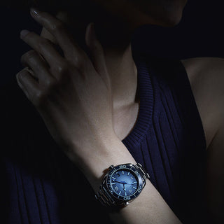 Omega Seamaster Planet Ocean 600M 39.5 mm Steel - 215.30.40.20.03.002 thumbnail