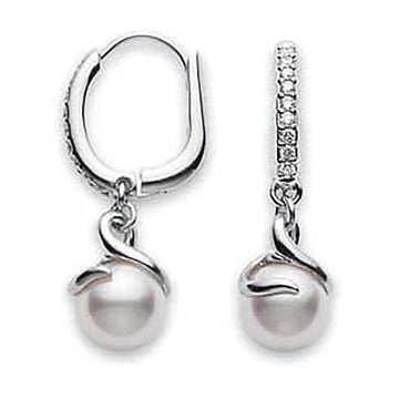 Twist Akoya Cultured Pearl Earrings – 18K White Gold Mikimoto