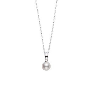 Akoya Cultured Pearl Pendant in 18K White Gold
